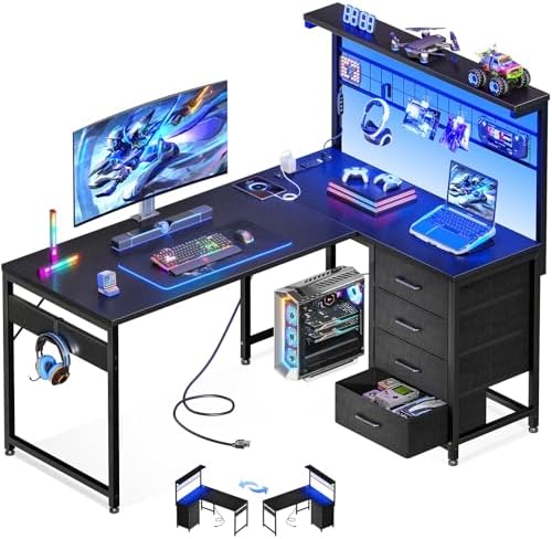 Gaming Desk With Hutch - 43インチのL字型ゲーミングデスク（狭い部屋用）、コンパクトなコーナーコンピューターテーブル（棚とハッチ付き）、4つの引き出し、リバーシブル学習机