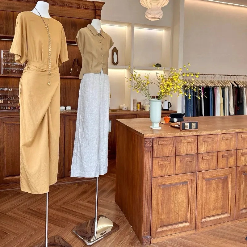 Office Furniture Buyers - 衣料品店のレジページ 中世フランス風バイヤーコレクションショップ バー 花屋 ペットホームステイ ケータリング