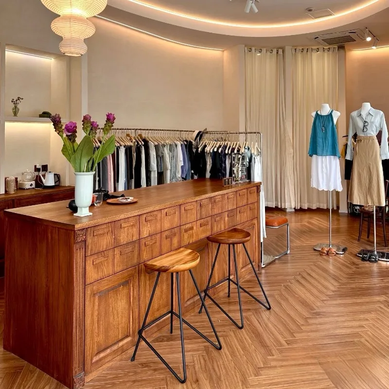 衣料品店のレジページ 中世フランス風バイヤーコレクションショ - Office Furniture Buyers のレビューと価格